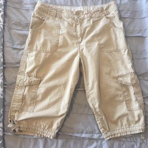 🌸Khaki tie bottom knee length capris